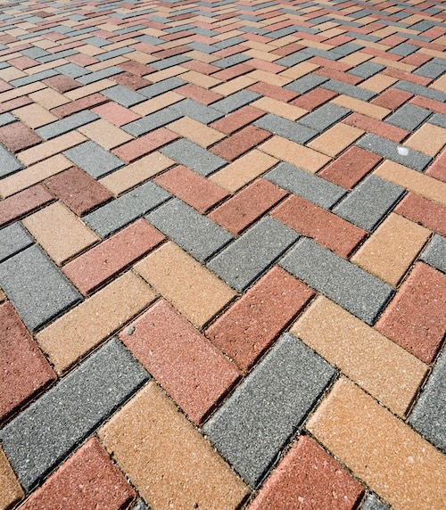 Paver cleaning and sealing service